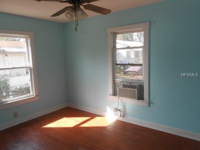 607 2ND STREET SE, WINTER HAVEN, Florida 33880, 3 Bedrooms Bedrooms, 3 Rooms Rooms,1 BathroomBathrooms,Residential,For sale,2ND,P4718960