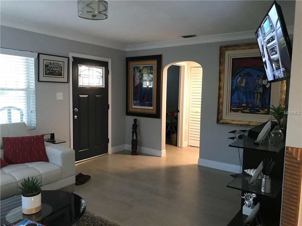 315 MADISON STREET S, ST PETERSBURG, Florida 33711, 2 Bedrooms Bedrooms, 5 Rooms Rooms,1 BathroomBathrooms,Residential,For sale,MADISON,T2928254