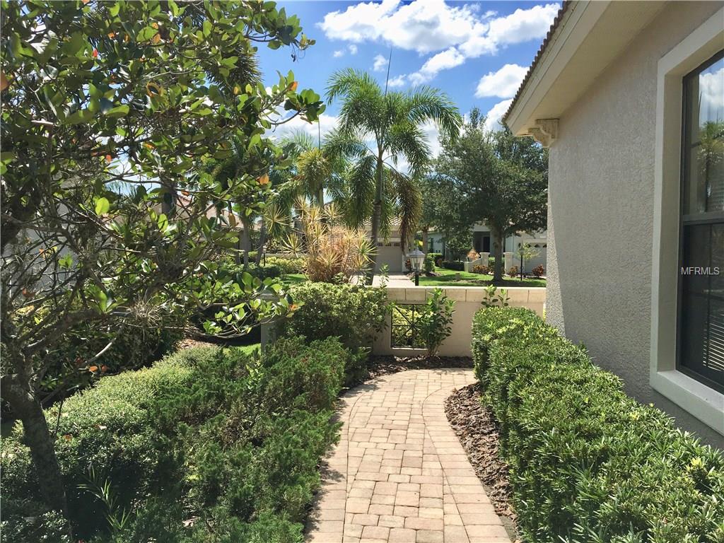 7219 PRESIDIO GLEN, LAKEWOOD RANCH, Florida 34202, 2 Bedrooms Bedrooms, 8 Rooms Rooms,2 BathroomsBathrooms,Residential,For sale,PRESIDIO,A4179584