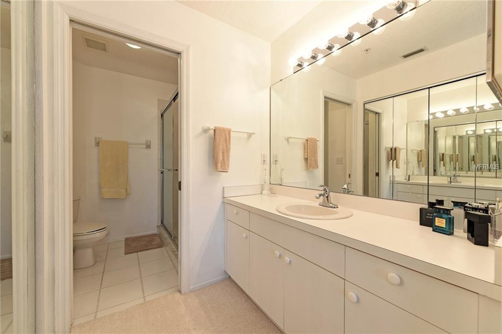 5422 FAIR OAKS STREET, BRADENTON, Florida 34203, 3 Bedrooms Bedrooms, 7 Rooms Rooms,2 BathroomsBathrooms,Residential,For sale,FAIR OAKS,A4201316