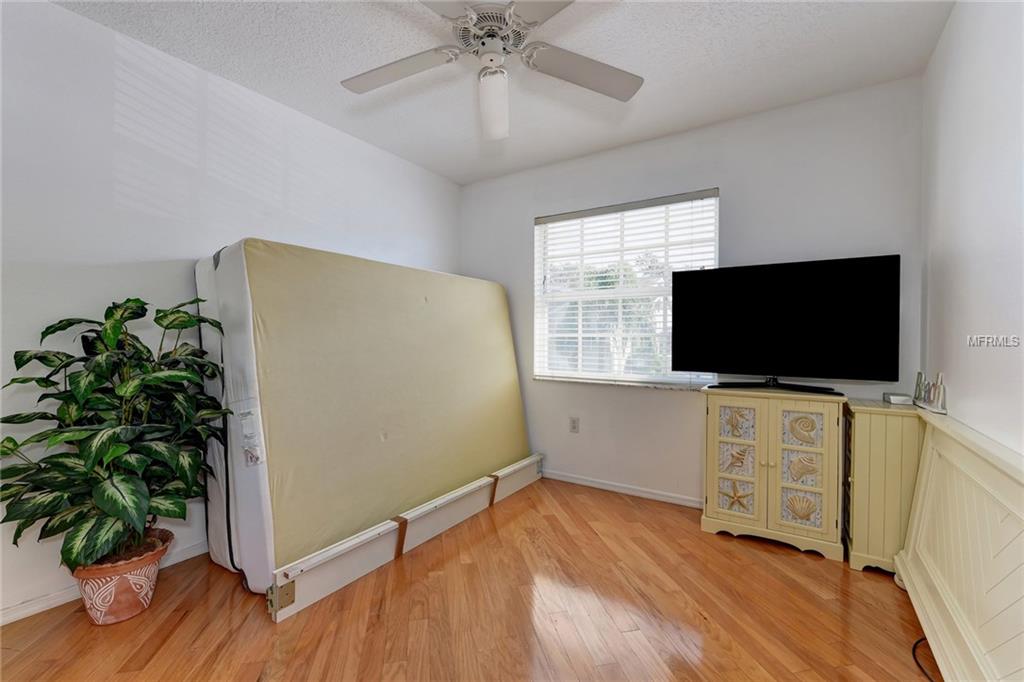 5422 FAIR OAKS STREET, BRADENTON, Florida 34203, 3 Bedrooms Bedrooms, 7 Rooms Rooms,2 BathroomsBathrooms,Residential,For sale,FAIR OAKS,A4201316