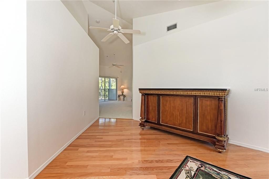 5422 FAIR OAKS STREET, BRADENTON, Florida 34203, 3 Bedrooms Bedrooms, 7 Rooms Rooms,2 BathroomsBathrooms,Residential,For sale,FAIR OAKS,A4201316