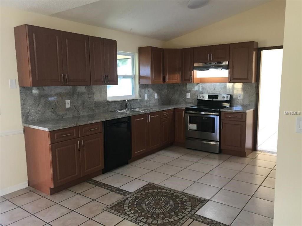 208 SIMS CIRCLE, PORT SAINT LUCIE, Florida 34984, 3 Bedrooms Bedrooms, 3 Rooms Rooms,2 BathroomsBathrooms,Residential,For sale,SIMS,A4202638