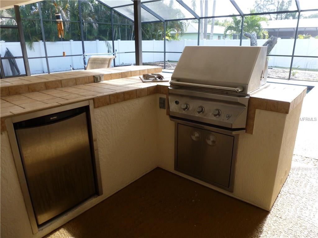 3018 SANDPIPER PLACE, CLEARWATER, Florida 33762, 3 Bedrooms Bedrooms, 7 Rooms Rooms,2 BathroomsBathrooms,Residential,For sale,SANDPIPER,U7841968