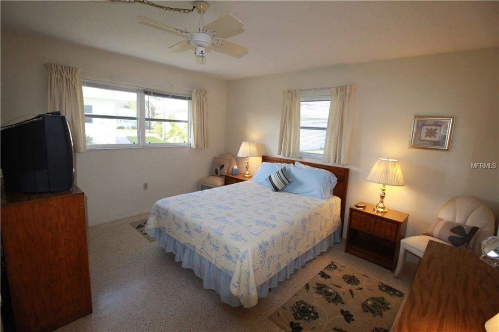 1977 BEACH ROAD, ENGLEWOOD, Florida 34223, 2 Bedrooms Bedrooms, 6 Rooms Rooms,1 BathroomBathrooms,Residential,For sale,BEACH,D5922273