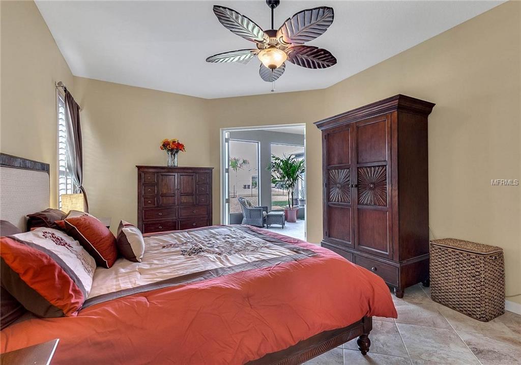 10406 SPARROW LANDING WAY, ORLANDO, Florida 32832, 4 Bedrooms Bedrooms, 13 Rooms Rooms,3 BathroomsBathrooms,Residential,For sale,SPARROW LANDING,O5557583