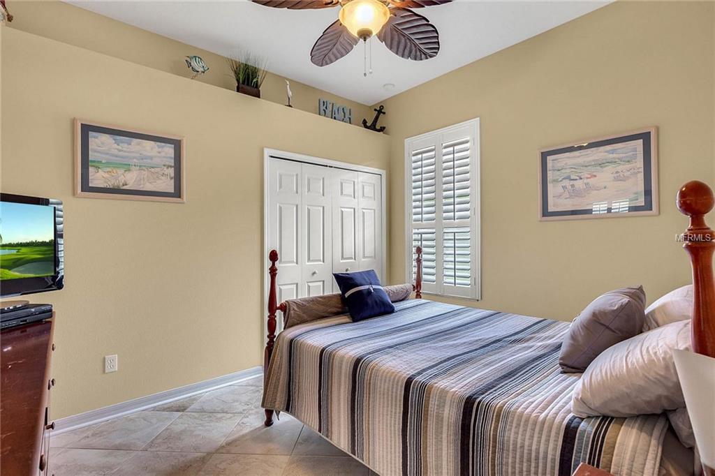 10406 SPARROW LANDING WAY, ORLANDO, Florida 32832, 4 Bedrooms Bedrooms, 13 Rooms Rooms,3 BathroomsBathrooms,Residential,For sale,SPARROW LANDING,O5557583