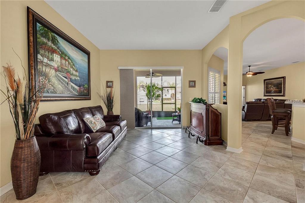 10406 SPARROW LANDING WAY, ORLANDO, Florida 32832, 4 Bedrooms Bedrooms, 13 Rooms Rooms,3 BathroomsBathrooms,Residential,For sale,SPARROW LANDING,O5557583