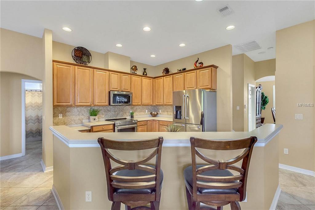 10406 SPARROW LANDING WAY, ORLANDO, Florida 32832, 4 Bedrooms Bedrooms, 13 Rooms Rooms,3 BathroomsBathrooms,Residential,For sale,SPARROW LANDING,O5557583