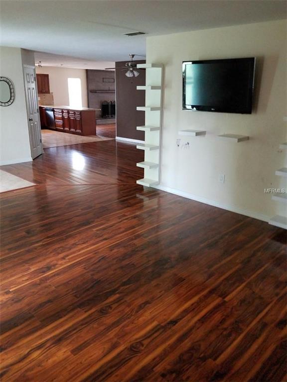 16230 SEA PINES DRIVE, HUDSON, Florida 34667, 3 Bedrooms Bedrooms, 7 Rooms Rooms,2 BathroomsBathrooms,Residential,For sale,SEA PINES,T2926356