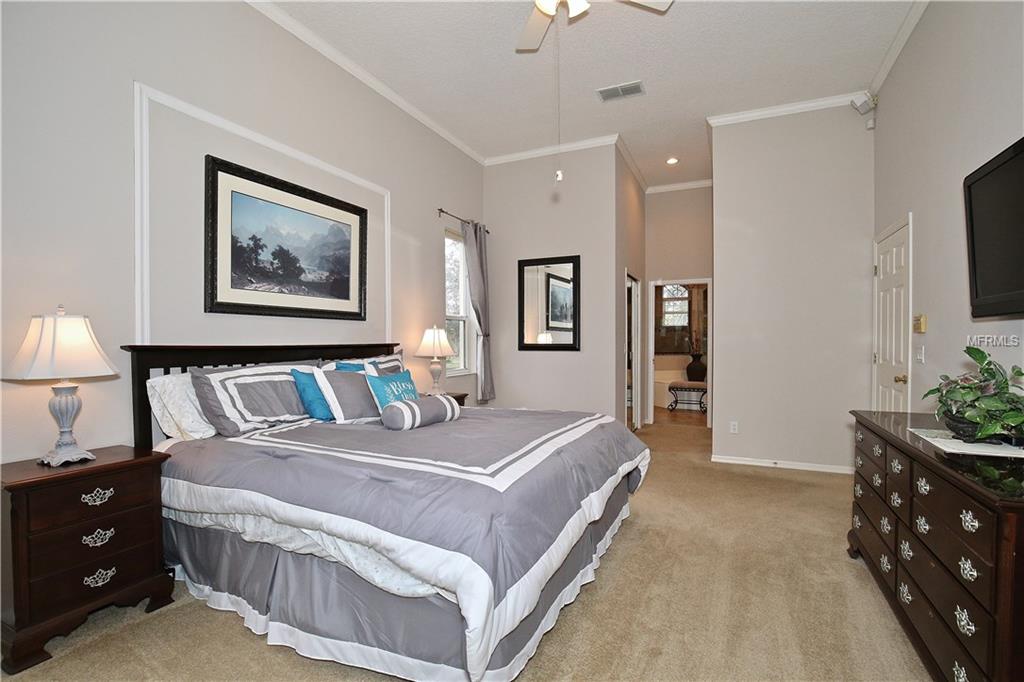 220 FAIRWAY POINTE CIRCLE, ORLANDO, Florida 32828, 4 Bedrooms Bedrooms, 9 Rooms Rooms,3 BathroomsBathrooms,Residential,For sale,FAIRWAY POINTE,O5561500