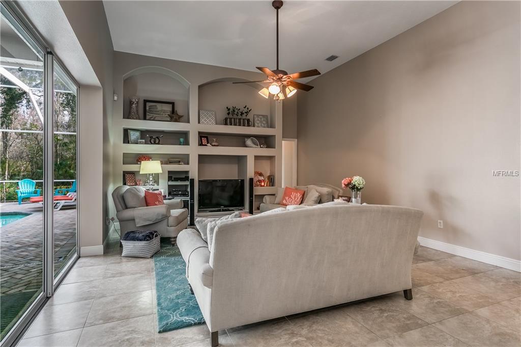 9809 EMERALD LINKS DRIVE, TAMPA, Florida 33626, 4 Bedrooms Bedrooms, 10 Rooms Rooms,3 BathroomsBathrooms,Residential,For sale,EMERALD LINKS,T2928386