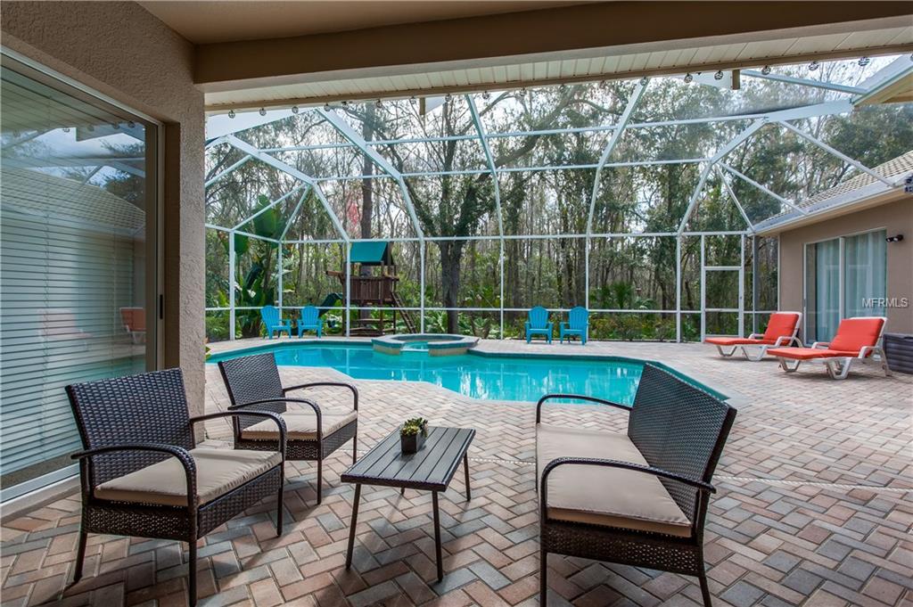 9809 EMERALD LINKS DRIVE, TAMPA, Florida 33626, 4 Bedrooms Bedrooms, 10 Rooms Rooms,3 BathroomsBathrooms,Residential,For sale,EMERALD LINKS,T2928386