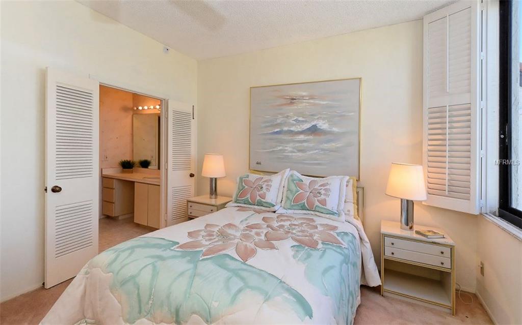 1945 GULF OF MEXICO DRIVE, LONGBOAT KEY, Florida 34228, 2 Bedrooms Bedrooms, 5 Rooms Rooms,2 BathroomsBathrooms,Residential,For sale,GULF OF MEXICO,A4210146