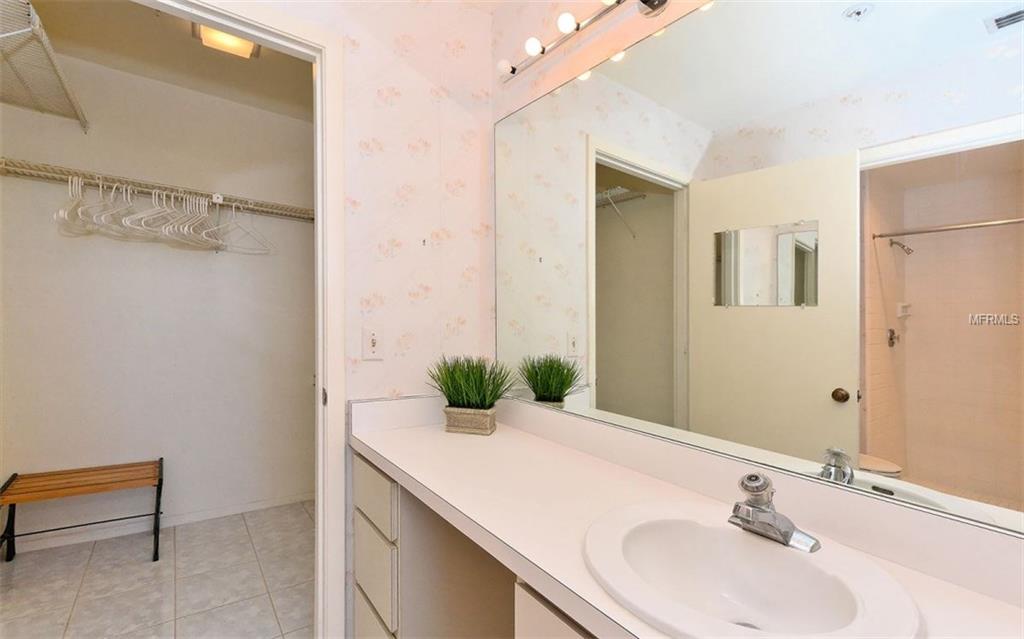 1945 GULF OF MEXICO DRIVE, LONGBOAT KEY, Florida 34228, 2 Bedrooms Bedrooms, 5 Rooms Rooms,2 BathroomsBathrooms,Residential,For sale,GULF OF MEXICO,A4210146