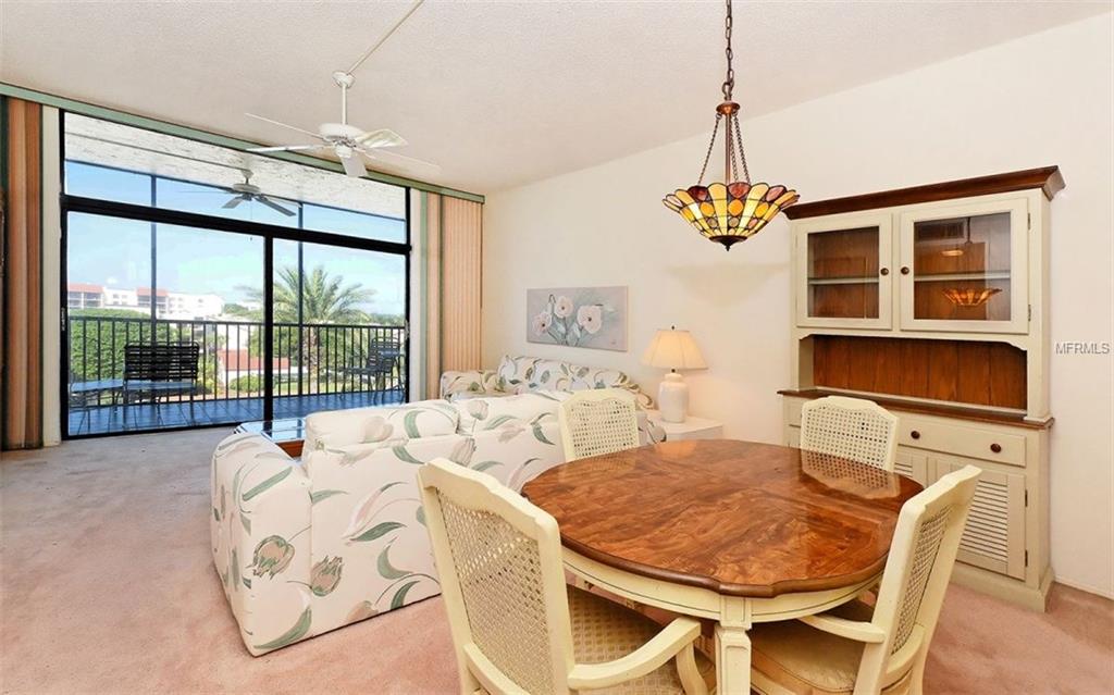 1945 GULF OF MEXICO DRIVE, LONGBOAT KEY, Florida 34228, 2 Bedrooms Bedrooms, 5 Rooms Rooms,2 BathroomsBathrooms,Residential,For sale,GULF OF MEXICO,A4210146