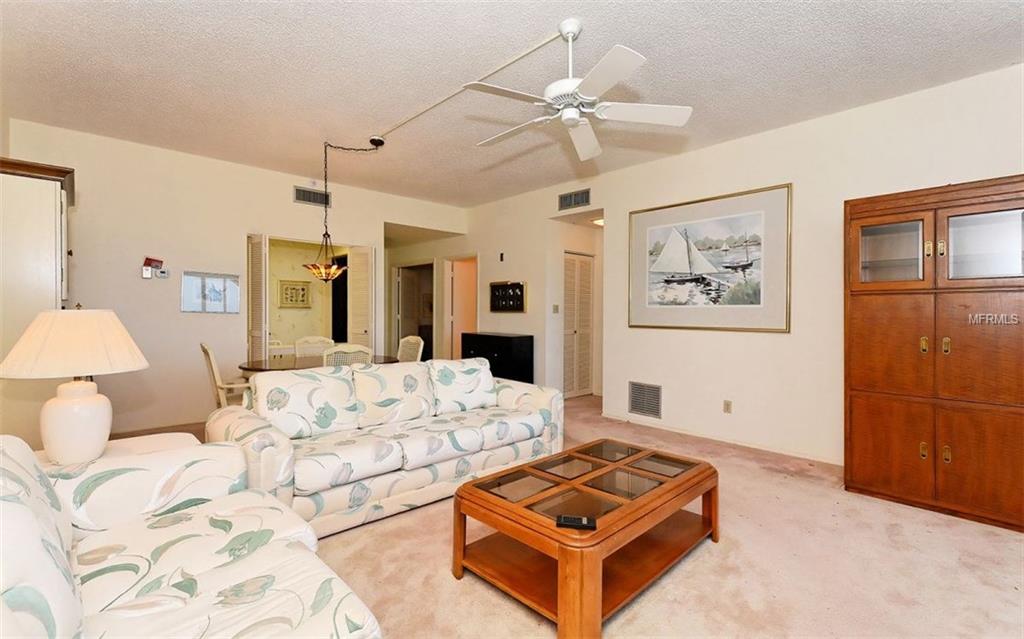 1945 GULF OF MEXICO DRIVE, LONGBOAT KEY, Florida 34228, 2 Bedrooms Bedrooms, 5 Rooms Rooms,2 BathroomsBathrooms,Residential,For sale,GULF OF MEXICO,A4210146