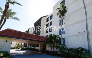 1945 GULF OF MEXICO DRIVE, LONGBOAT KEY, Florida 34228, 2 Bedrooms Bedrooms, 5 Rooms Rooms,2 BathroomsBathrooms,Residential,For sale,GULF OF MEXICO,A4210146