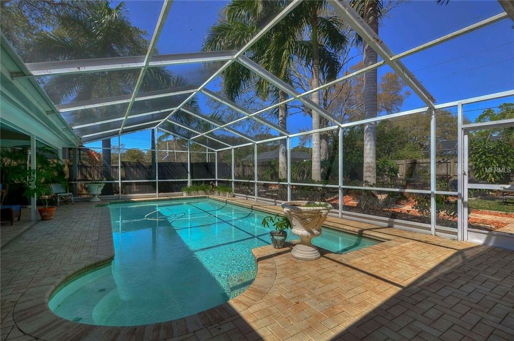 166 WOODCREEK DRIVE N, SAFETY HARBOR, Florida 34695, 4 Bedrooms Bedrooms, 10 Rooms Rooms,2 BathroomsBathrooms,Residential,For sale,WOODCREEK,T2868317