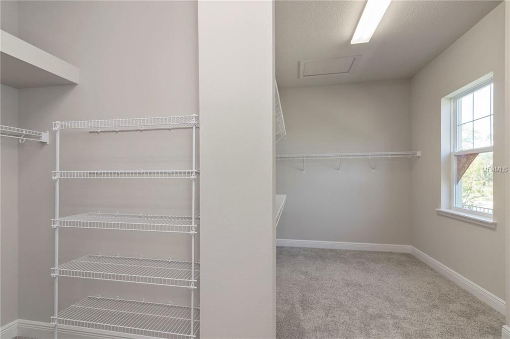 6002 SPARROWHEAD WAY, LITHIA, Florida 33547, 2 Bedrooms Bedrooms, 7 Rooms Rooms,2 BathroomsBathrooms,Residential,For sale,SPARROWHEAD,T2892224