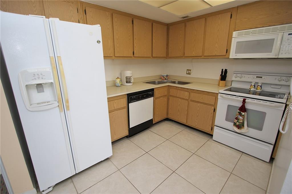 800 S GULFVIEW BOULEVARD, CLEARWATER BEACH, Florida 33767, 2 Bedrooms Bedrooms, 5 Rooms Rooms,2 BathroomsBathrooms,Residential,For sale,GULFVIEW,U7834117