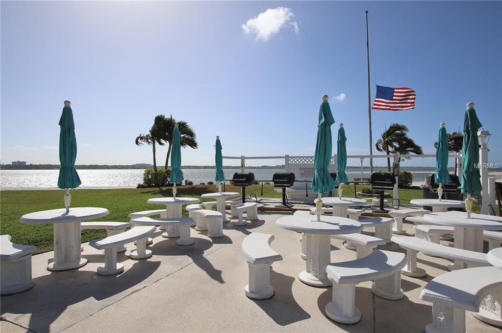 800 S GULFVIEW BOULEVARD, CLEARWATER BEACH, Florida 33767, 2 Bedrooms Bedrooms, 5 Rooms Rooms,2 BathroomsBathrooms,Residential,For sale,GULFVIEW,U7834117