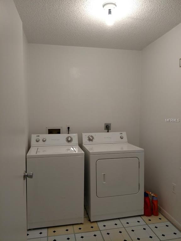 1850 5TH STREET, SARASOTA, Florida 34236, 3 Bedrooms Bedrooms, 6 Rooms Rooms,2 BathroomsBathrooms,Residential,For sale,5TH,A4199635