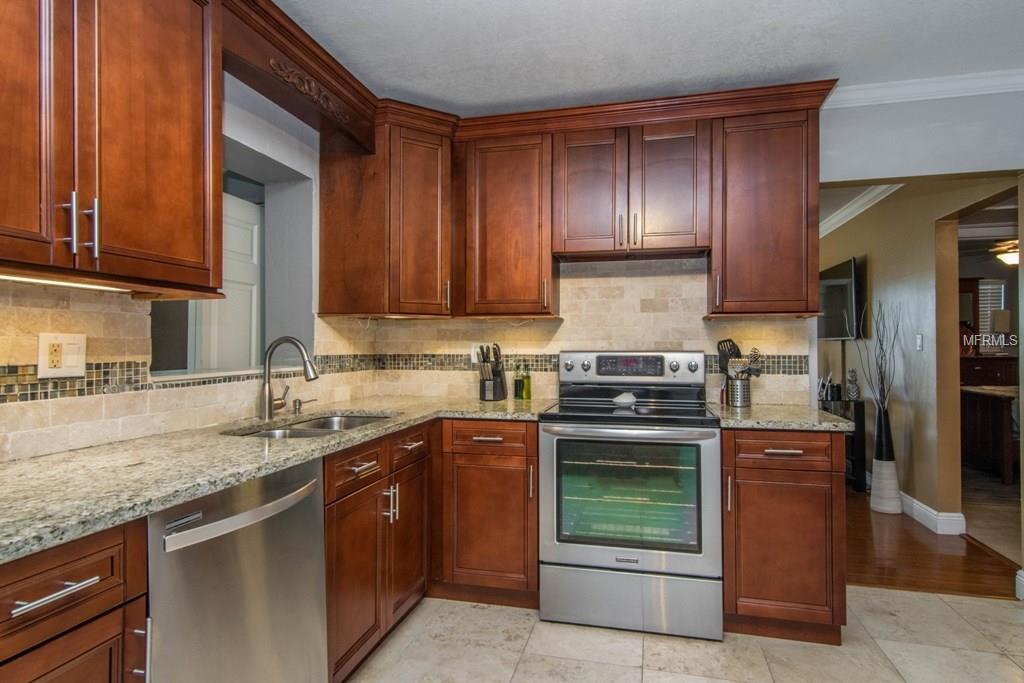 646 74TH AVENUE N, ST PETERSBURG, Florida 33702, 3 Bedrooms Bedrooms, 6 Rooms Rooms,2 BathroomsBathrooms,Residential,For sale,74TH,U7840908