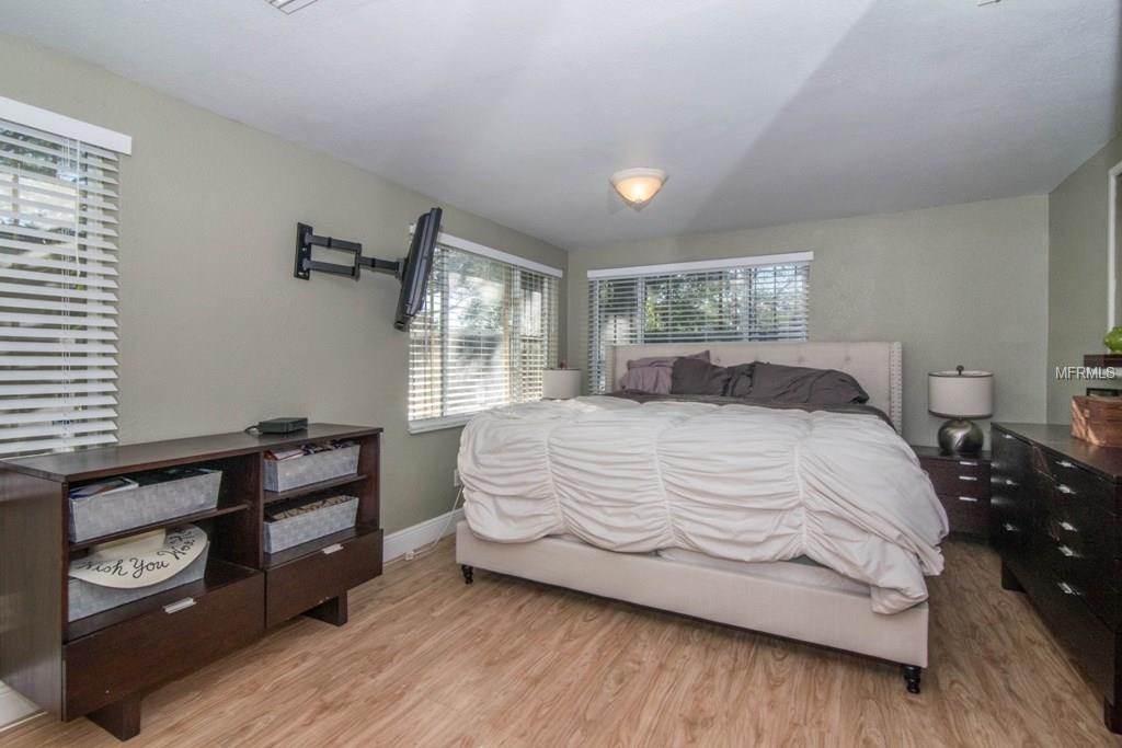 646 74TH AVENUE N, ST PETERSBURG, Florida 33702, 3 Bedrooms Bedrooms, 6 Rooms Rooms,2 BathroomsBathrooms,Residential,For sale,74TH,U7840908