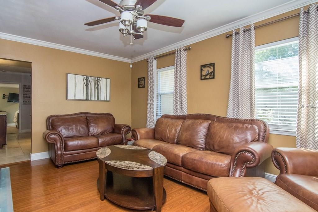 646 74TH AVENUE N, ST PETERSBURG, Florida 33702, 3 Bedrooms Bedrooms, 6 Rooms Rooms,2 BathroomsBathrooms,Residential,For sale,74TH,U7840908