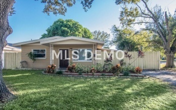 646 74TH AVENUE N, ST PETERSBURG, Florida 33702, 3 Bedrooms Bedrooms, 6 Rooms Rooms,2 BathroomsBathrooms,Residential,For sale,74TH,U7840908