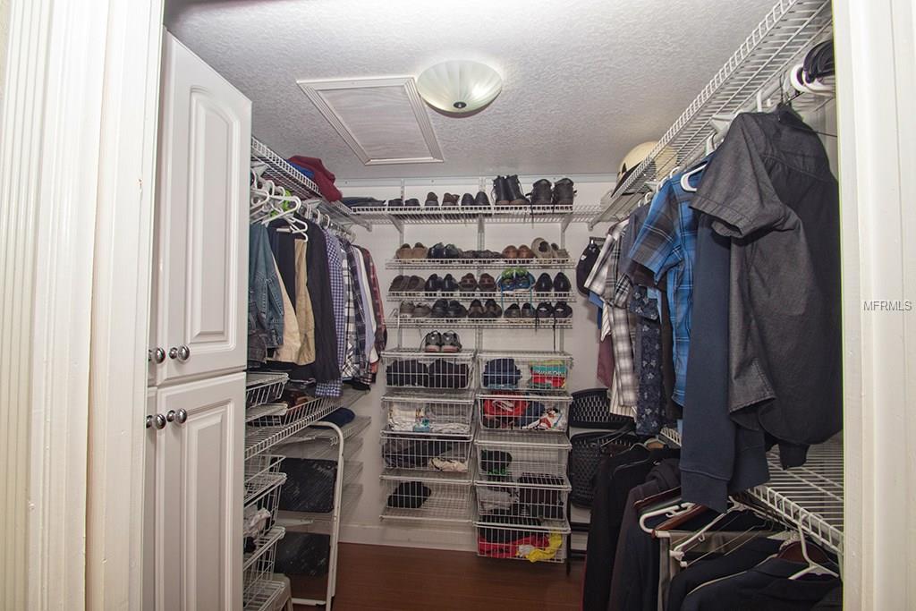 2120 HAWTHORNE STREET, SARASOTA, Florida 34239, 2 Bedrooms Bedrooms, 7 Rooms Rooms,2 BathroomsBathrooms,Residential,For sale,HAWTHORNE,A4204861