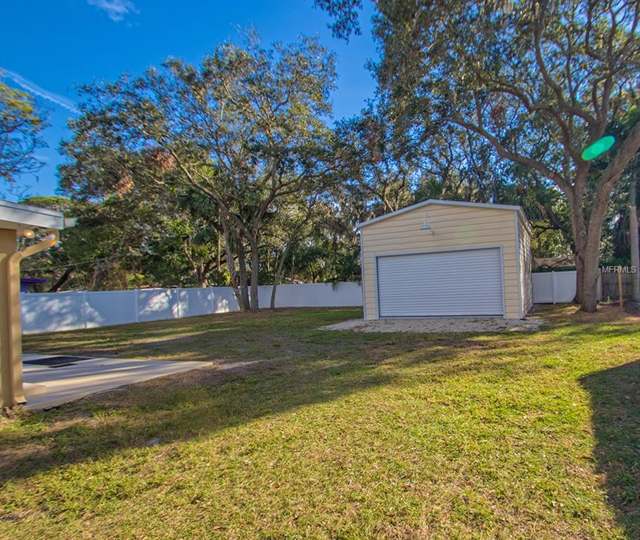 2120 HAWTHORNE STREET, SARASOTA, Florida 34239, 2 Bedrooms Bedrooms, 7 Rooms Rooms,2 BathroomsBathrooms,Residential,For sale,HAWTHORNE,A4204861