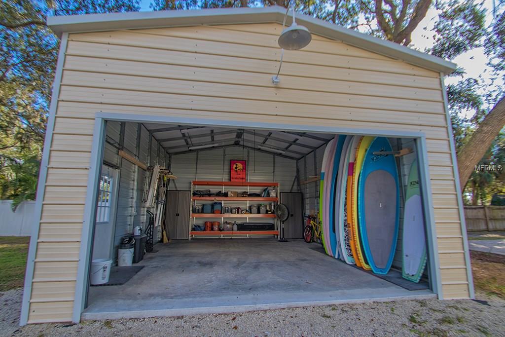 2120 HAWTHORNE STREET, SARASOTA, Florida 34239, 2 Bedrooms Bedrooms, 7 Rooms Rooms,2 BathroomsBathrooms,Residential,For sale,HAWTHORNE,A4204861