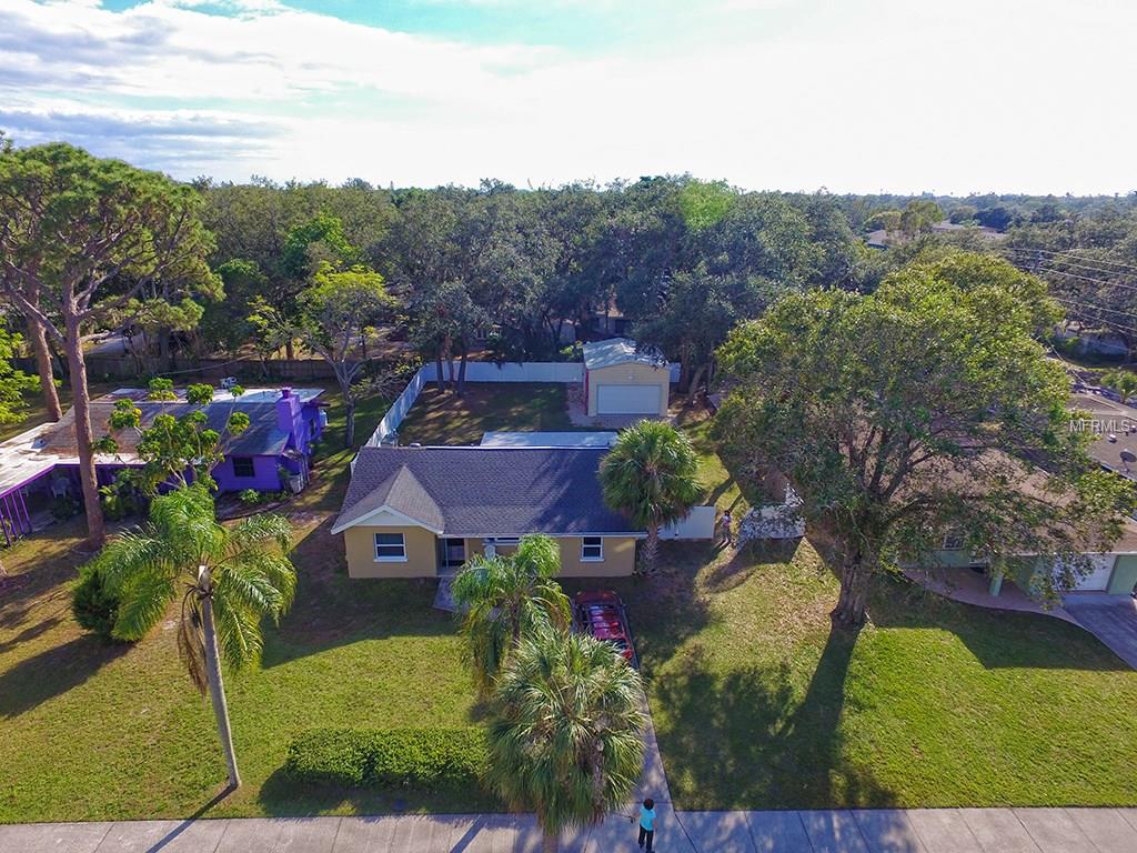 2120 HAWTHORNE STREET, SARASOTA, Florida 34239, 2 Bedrooms Bedrooms, 7 Rooms Rooms,2 BathroomsBathrooms,Residential,For sale,HAWTHORNE,A4204861
