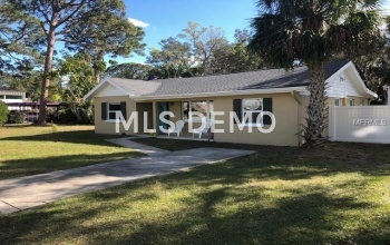 2120 HAWTHORNE STREET, SARASOTA, Florida 34239, 2 Bedrooms Bedrooms, 7 Rooms Rooms,2 BathroomsBathrooms,Residential,For sale,HAWTHORNE,A4204861