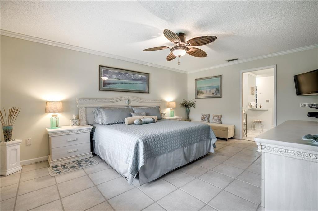 4651 DEWEY, NEW PORT RICHEY, Florida 34652, 3 Bedrooms Bedrooms, 4 Rooms Rooms,2 BathroomsBathrooms,Residential,For sale,DEWEY,W7636563