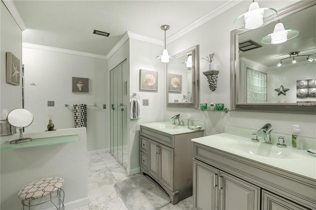 4651 DEWEY, NEW PORT RICHEY, Florida 34652, 3 Bedrooms Bedrooms, 4 Rooms Rooms,2 BathroomsBathrooms,Residential,For sale,DEWEY,W7636563