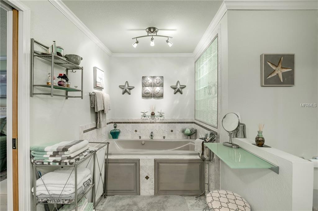 4651 DEWEY, NEW PORT RICHEY, Florida 34652, 3 Bedrooms Bedrooms, 4 Rooms Rooms,2 BathroomsBathrooms,Residential,For sale,DEWEY,W7636563