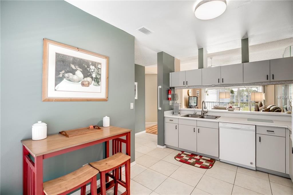 11660 SHIPWATCH DRIVE, LARGO, Florida 33774, 2 Bedrooms Bedrooms, 5 Rooms Rooms,2 BathroomsBathrooms,Residential,For sale,SHIPWATCH,U7845463