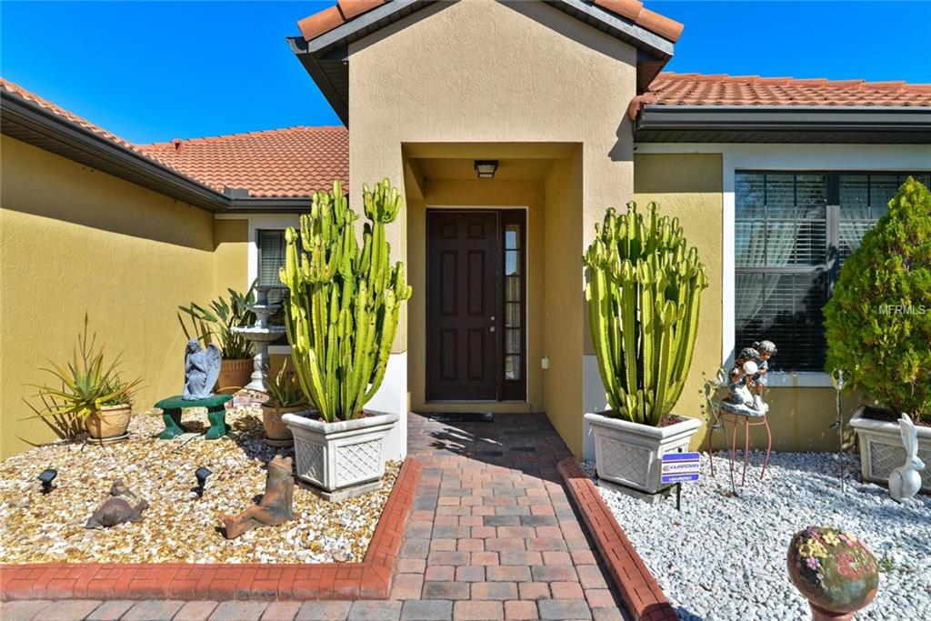 2826 SCENIC LANE, KISSIMMEE, Florida 34744, 4 Bedrooms Bedrooms, 6 Rooms Rooms,2 BathroomsBathrooms,Residential,For sale,SCENIC,O5561757