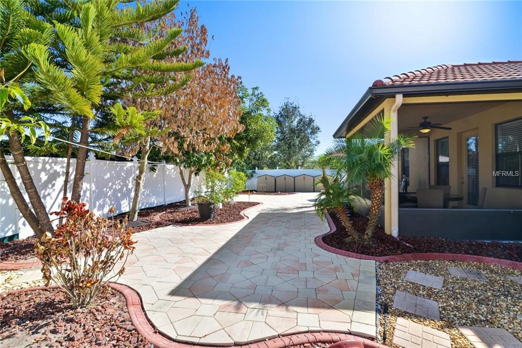 2826 SCENIC LANE, KISSIMMEE, Florida 34744, 4 Bedrooms Bedrooms, 6 Rooms Rooms,2 BathroomsBathrooms,Residential,For sale,SCENIC,O5561757