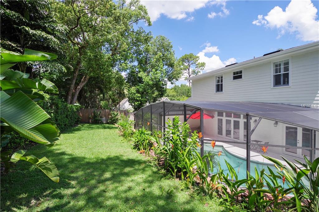 220 HAMPDEN PLACE, WINTER PARK, Florida 32789, 5 Bedrooms Bedrooms, 9 Rooms Rooms,3 BathroomsBathrooms,Residential,For sale,HAMPDEN,O5523084