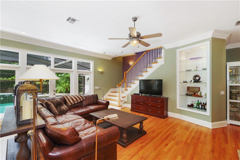 220 HAMPDEN PLACE, WINTER PARK, Florida 32789, 5 Bedrooms Bedrooms, 9 Rooms Rooms,3 BathroomsBathrooms,Residential,For sale,HAMPDEN,O5523084