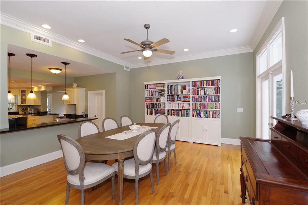 220 HAMPDEN PLACE, WINTER PARK, Florida 32789, 5 Bedrooms Bedrooms, 9 Rooms Rooms,3 BathroomsBathrooms,Residential,For sale,HAMPDEN,O5523084