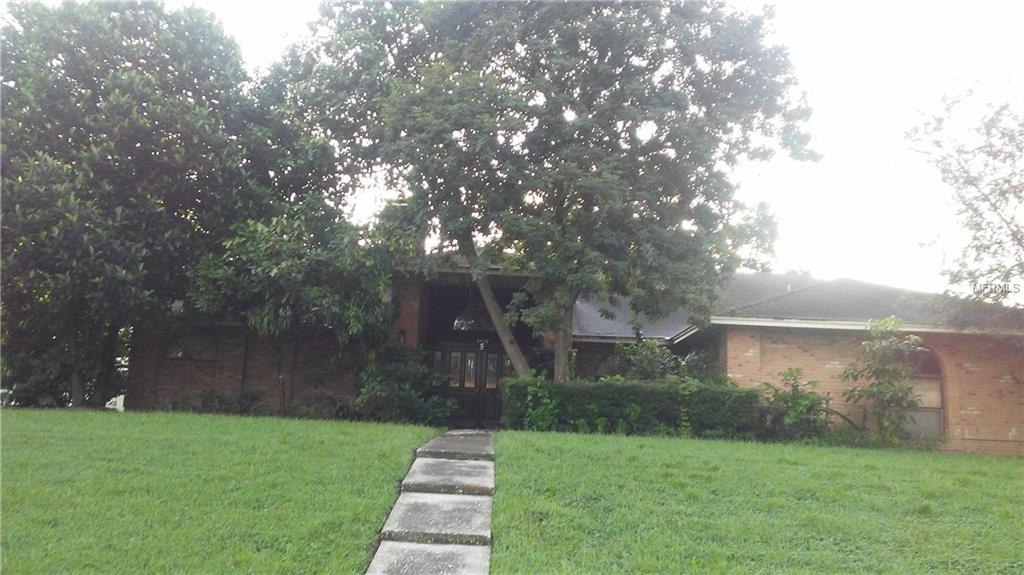 5409 CLUB HILL E, LAKELAND, Florida 33812, 3 Bedrooms Bedrooms, 5 Rooms Rooms,2 BathroomsBathrooms,Residential,For sale,CLUB,L4722790