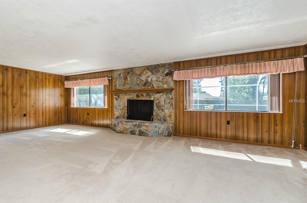 2072 AARON PLACE, CLEARWATER, Florida 33760, 2 Bedrooms Bedrooms, 3 Rooms Rooms,2 BathroomsBathrooms,Residential,For sale,AARON,U7838186