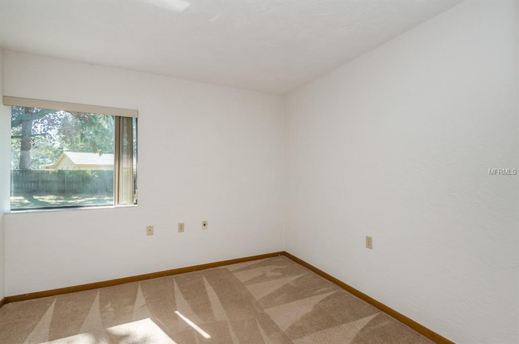 2072 AARON PLACE, CLEARWATER, Florida 33760, 2 Bedrooms Bedrooms, 3 Rooms Rooms,2 BathroomsBathrooms,Residential,For sale,AARON,U7838186