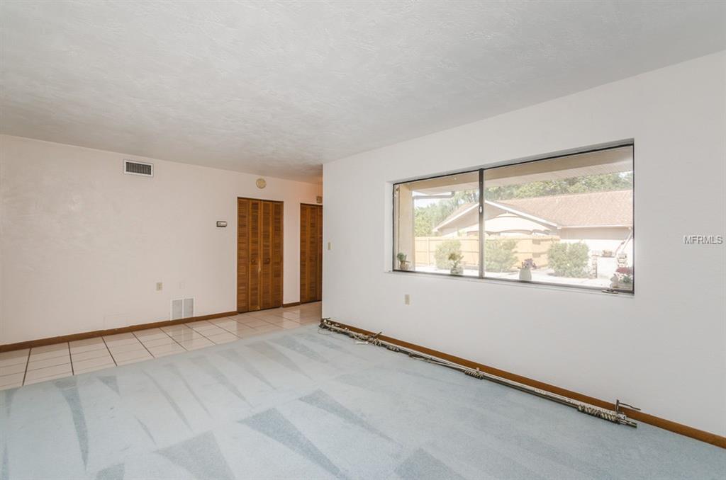 2072 AARON PLACE, CLEARWATER, Florida 33760, 2 Bedrooms Bedrooms, 3 Rooms Rooms,2 BathroomsBathrooms,Residential,For sale,AARON,U7838186