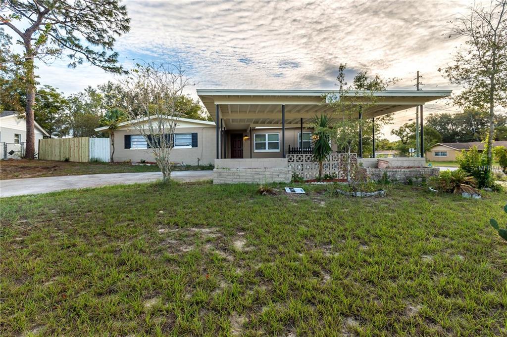 2001 SARAZEN COURT, ORLANDO, Florida 32808, 3 Bedrooms Bedrooms, 3 Rooms Rooms,2 BathroomsBathrooms,Residential,For sale,SARAZEN,T2915553